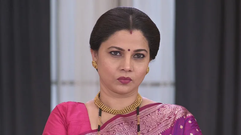 Bhairavi Tells Savali about Tara's Singing Competition - Savalyachi Janu Savali