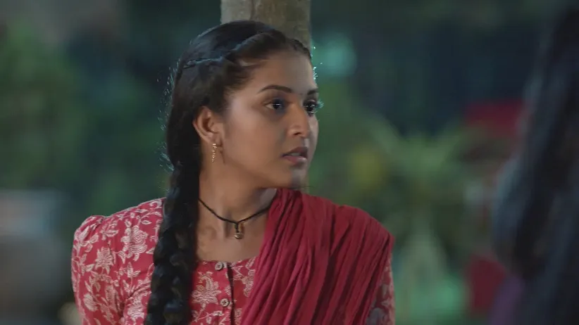 Shivnath Is Shocked to See Ambika - Tula Japnar Aahe