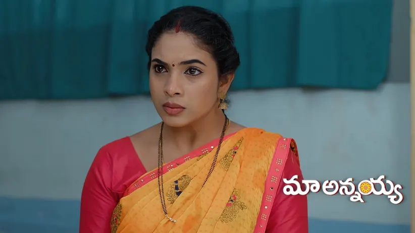 Varadaraju Donates His Blood to Kumuda