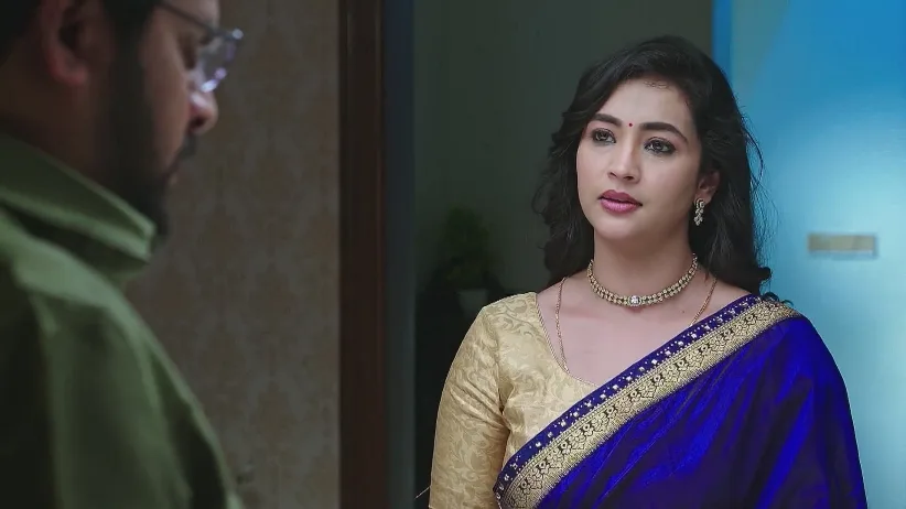 Neelu Scolds Marigowda