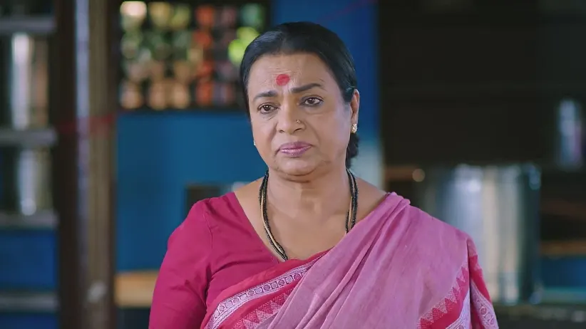 Radha Massages Madhegowda's Leg