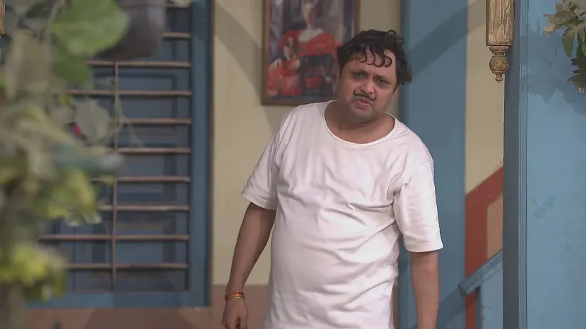 Happu Is Troubled with Sleeplessness