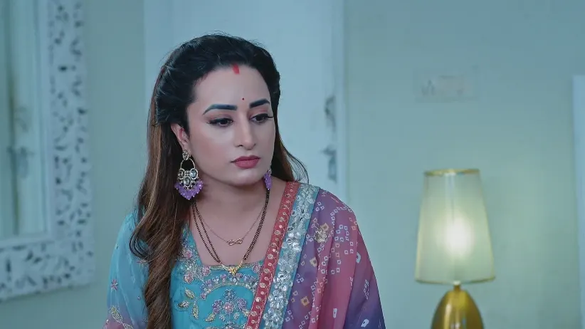 Ridhi States Her Concern to Angad - Nava Mod