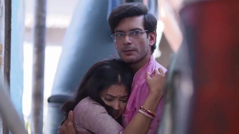 Rudra's Goons Fire at Rohit and Phulki