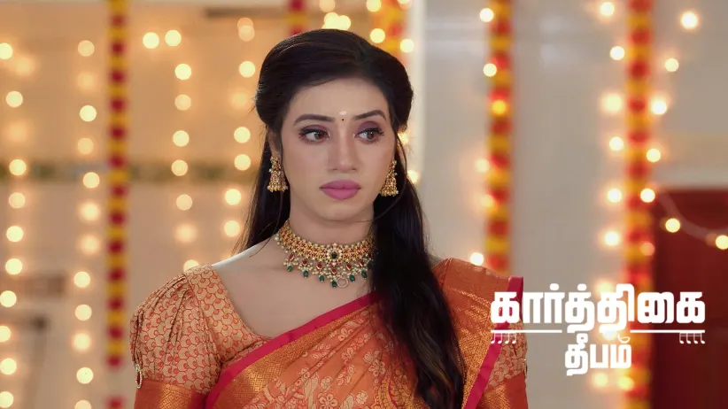 Raja Tries to Rescue Chamundeshwari
