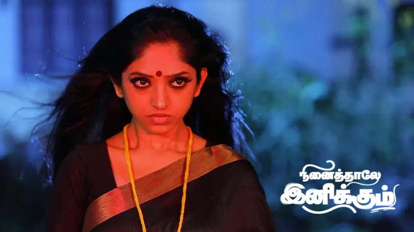 Savitri is Shocked to See Padmanabhan Alive