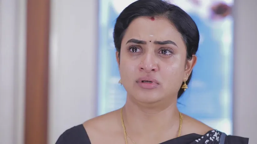 Nisha Condemns Bharathi