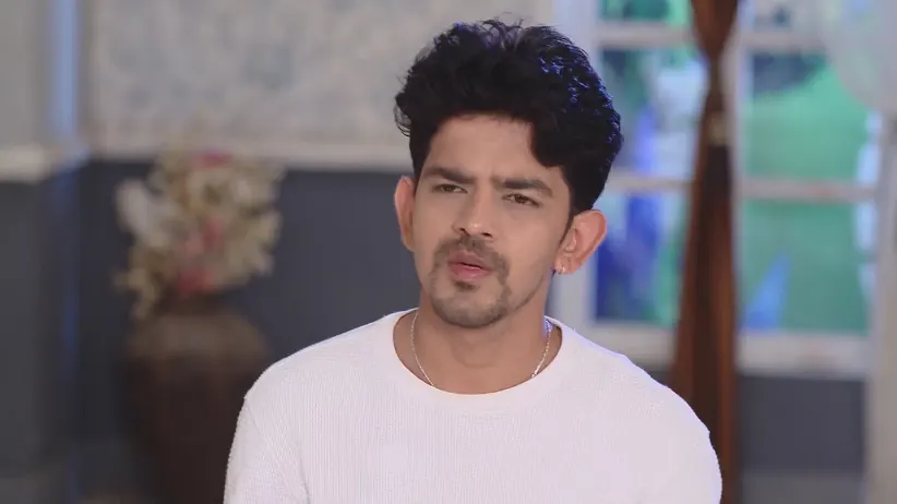 Mayadhar Tries to Pacify Akshay