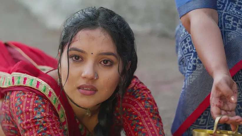 Guruji Tells Chandrika the Rules of Bhiksha Fast