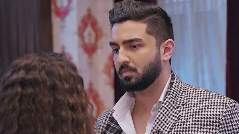 Malishka Fights with Rishi - Bhagya Lakshmi