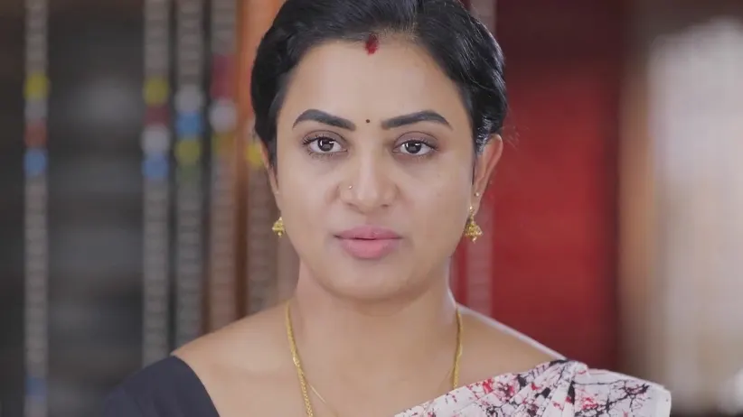 Aandal Tries to Stop Bharathi - Idhayam