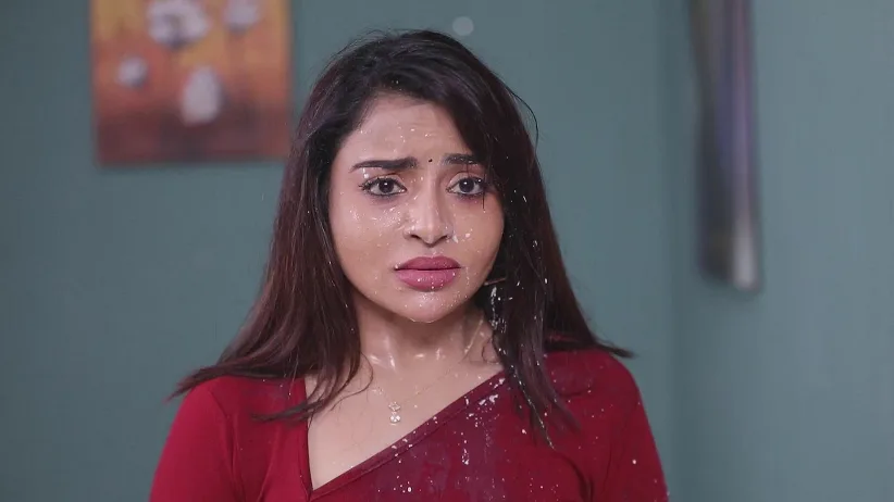 Durga Warns Pushpa - Maari