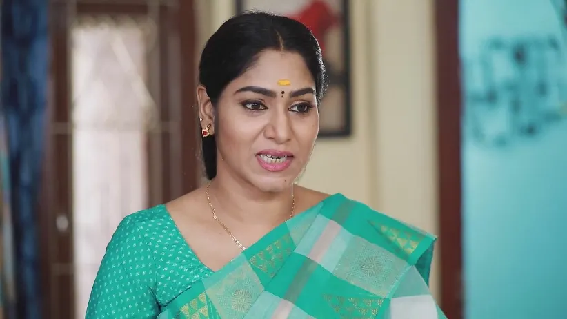 Saraswathi Decides to Get Durga Married - Maari