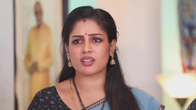 Anjalai Is Happy to see Padmanabhan