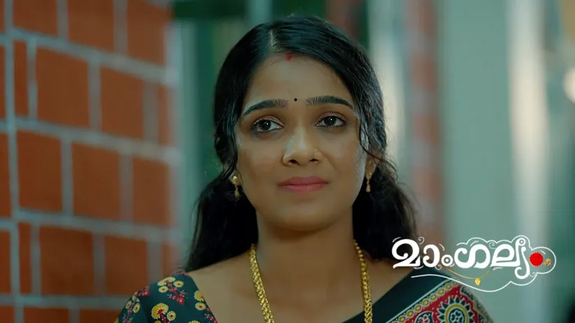 Archana Follows the Goons