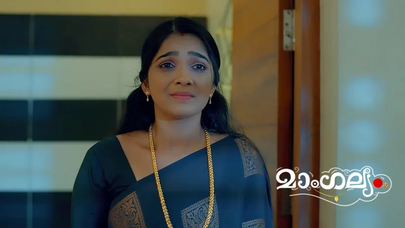 Dhanush Coaxes Sneha