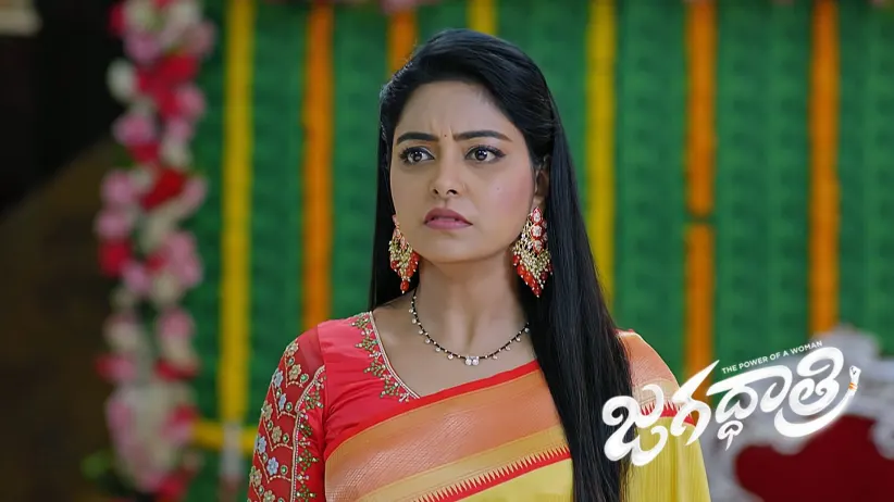 Jagadhatri Invites Suresh for Kaushiki’s Baby Shower