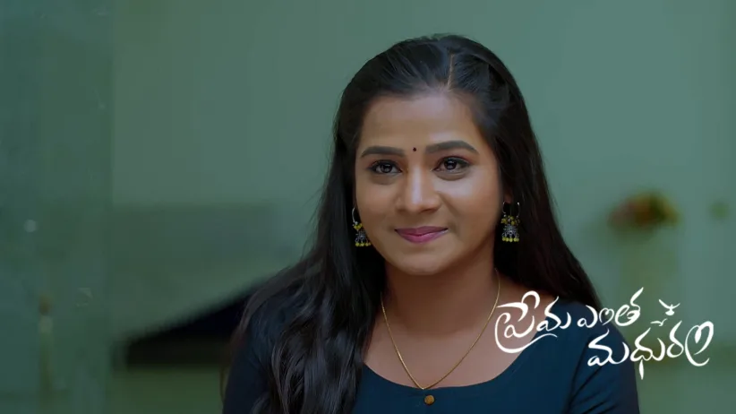Shankar and Gowri’s Family Have Fun Together