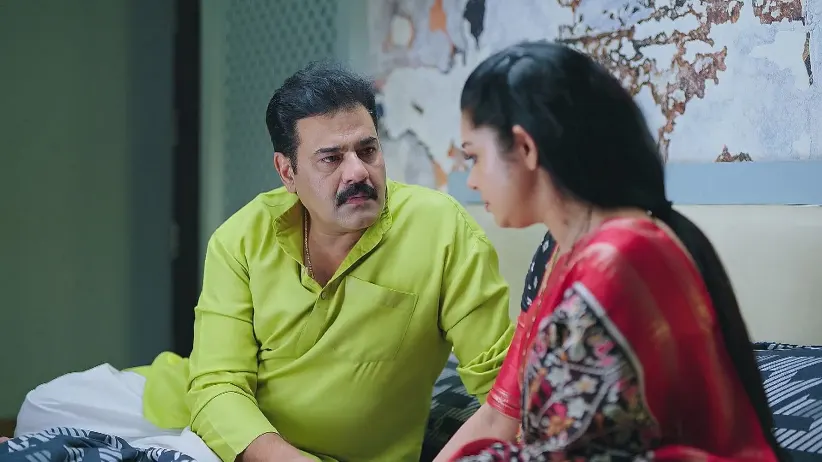 Bhoomika's Revelation Shocks Goutham - Amruthadhaare