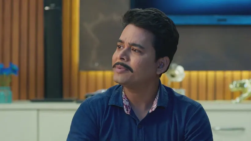 Shiva Panics as the Cooker Blasts