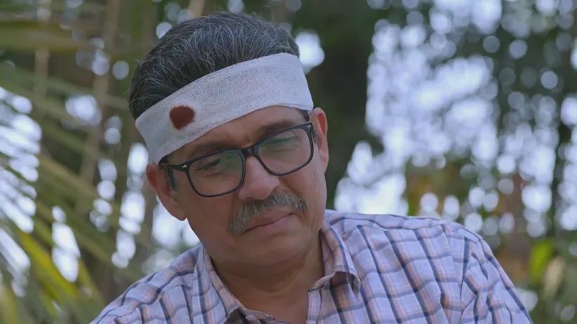Jayant Makes Janhavi Smile - Lakshmi Niwas