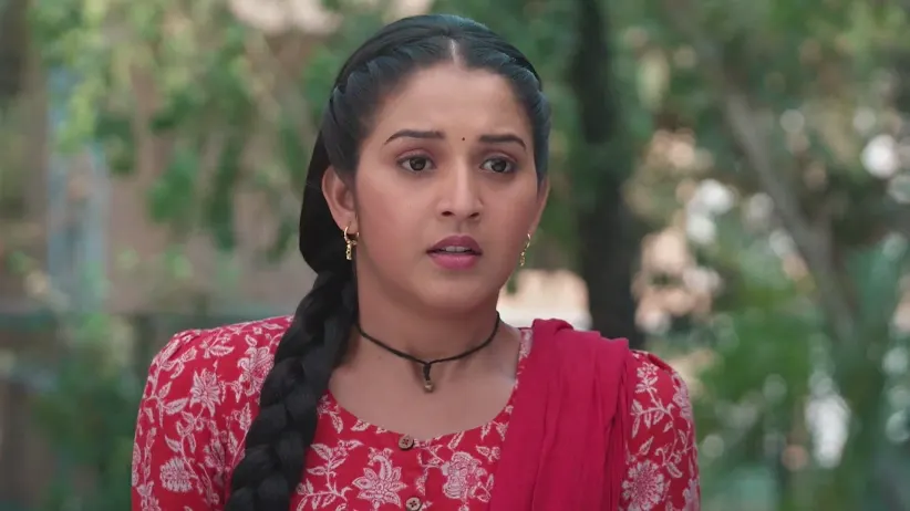 Maya Scolds Meera for Mocking Her - Tula Japnar Aahe