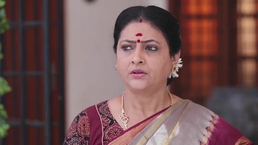 Siva Argues with Amravathy