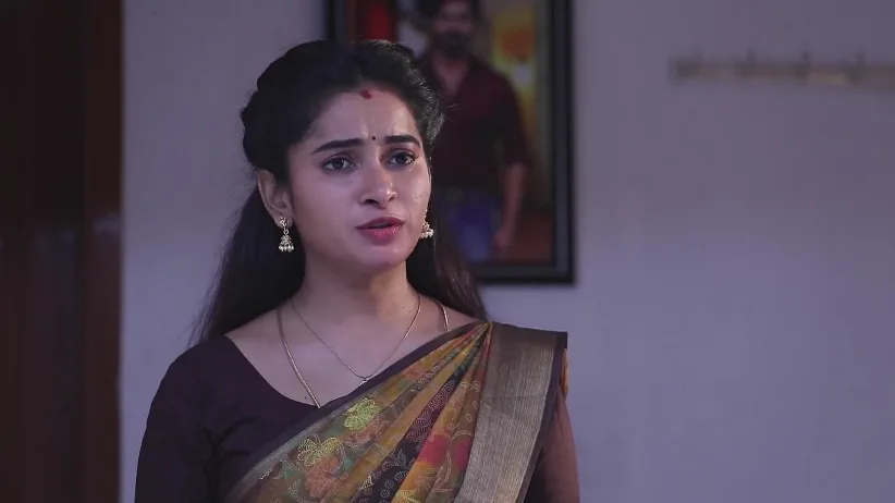 Janani Pacifies Siva - Mounam Pesiyadhe