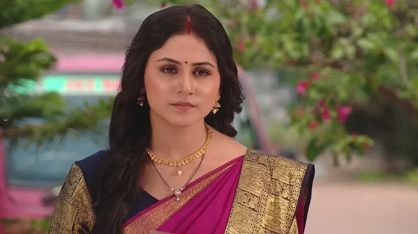 The Police Officer Warns Vanshika