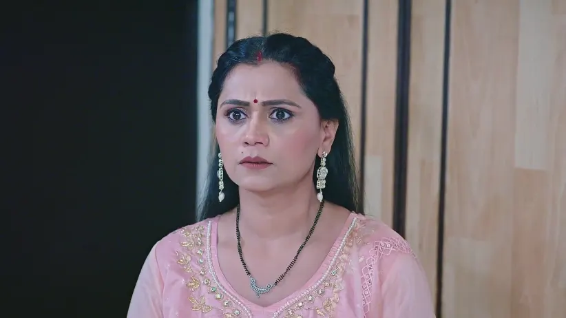 Ridhi Shares Her Concern with Angad