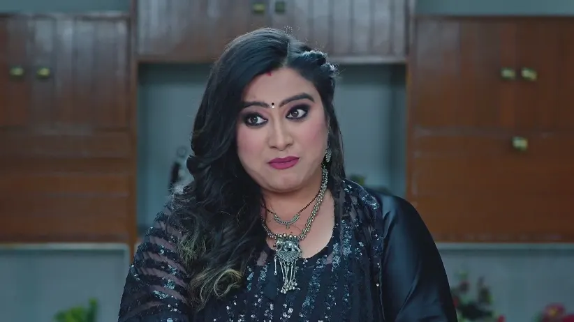 Navneet Complains about Mannat to Sashibala