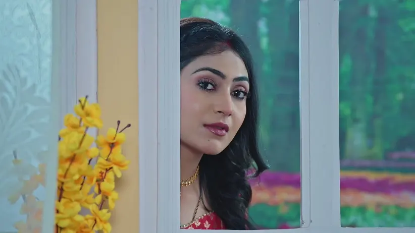 Navneet Learns about Mannat's Award Ceremony