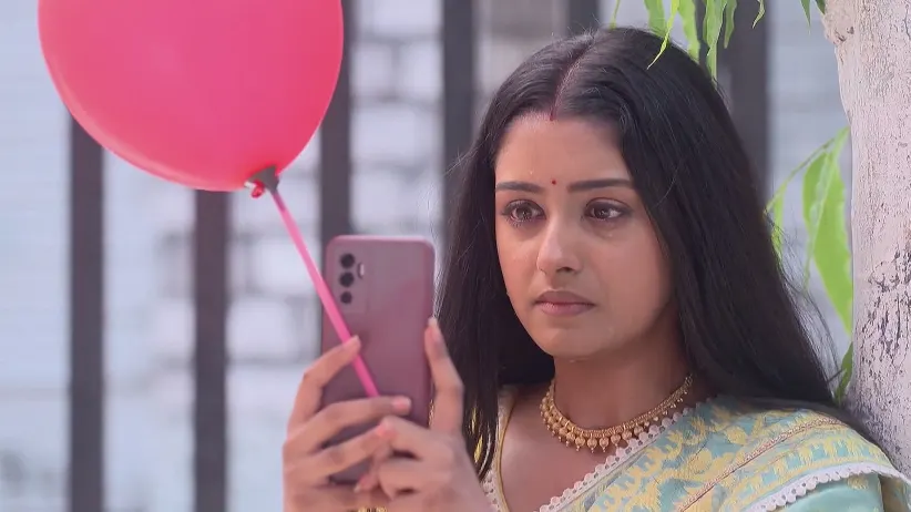 Shirin Insults Rayan's Brother - Parineeta