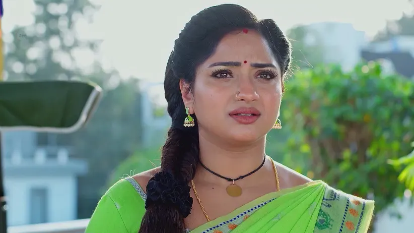 Vishal's Question Makes Trinayani Nervous - Trinayani