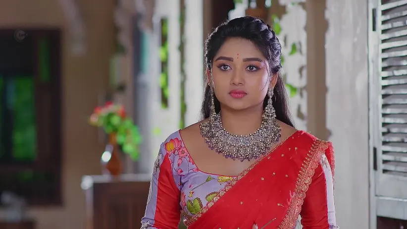 Aadhya Gives a Spiked Sweet Dish to Srinivas