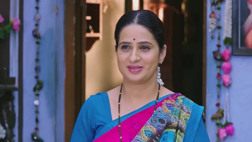 Veena Voices Her Annoyance about Santosh - Lakshmi Nivasa
