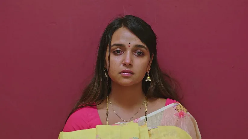 Parvathi Is Arrested under False Charges - Annayya