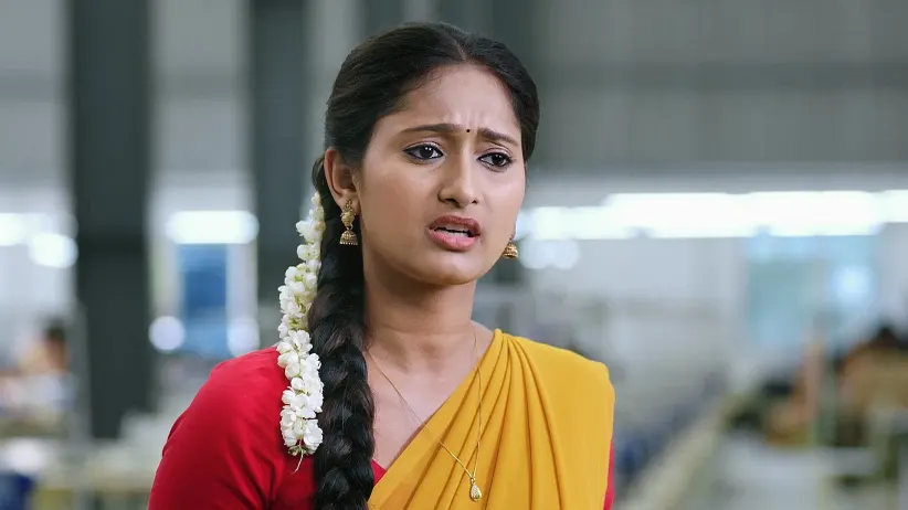 Malavika Senses Her Enemy's Presence