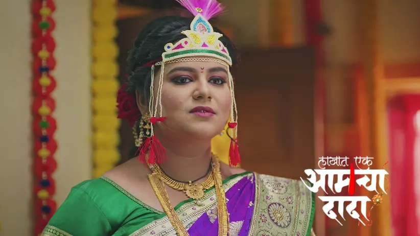 Everyone Bids a Teary Farewell to Dhanashree