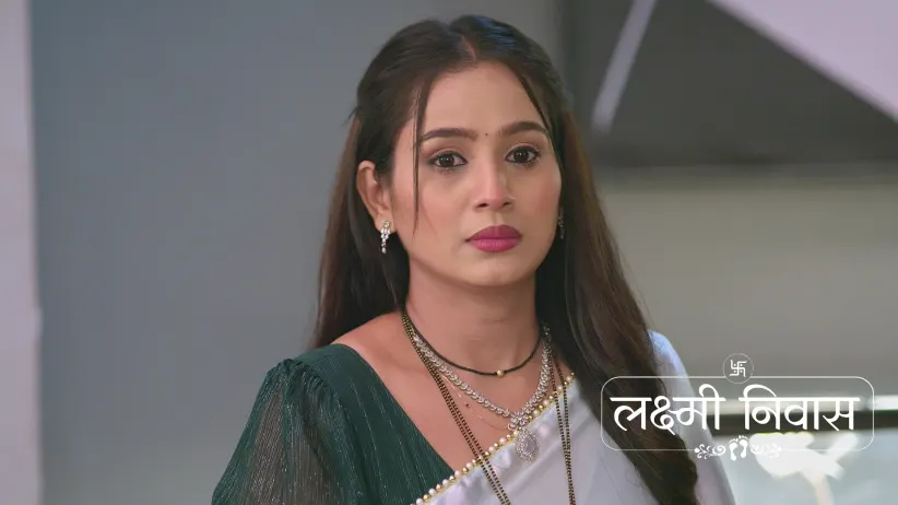 Lakshmi Tells Shriniwas about Janhavi 