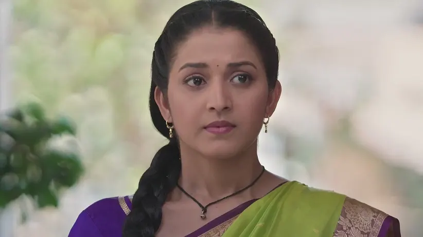 Veda Performs the Puja with Atharva Due To Meera - Tula Japnar Aahe