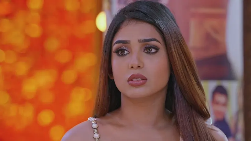 Malishka Drinks the Adulterated Juice