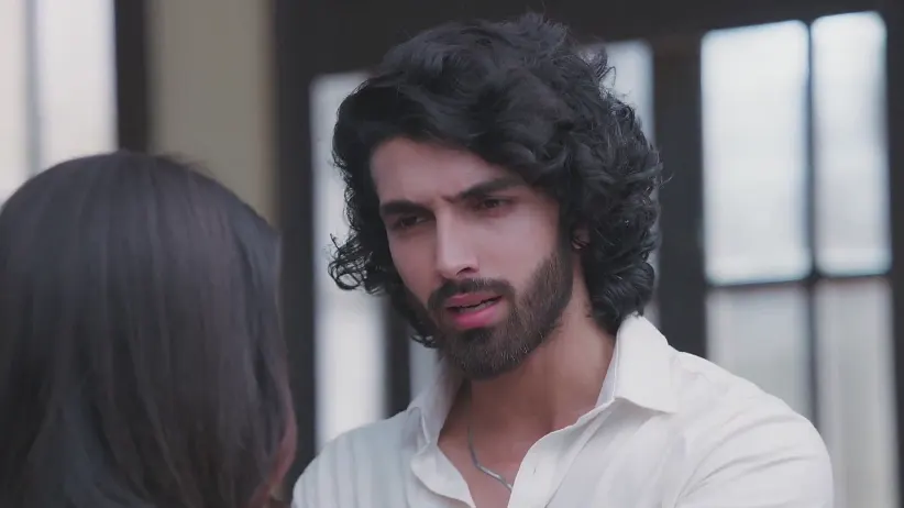 Reet Gets Food for Raghav 