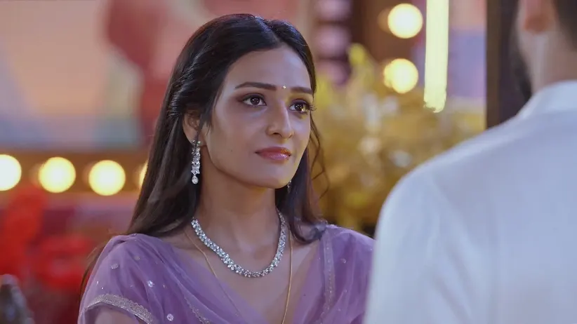 Rishi Asks Lakshmi to Never Leave Him - Bhagya Lakshmi
