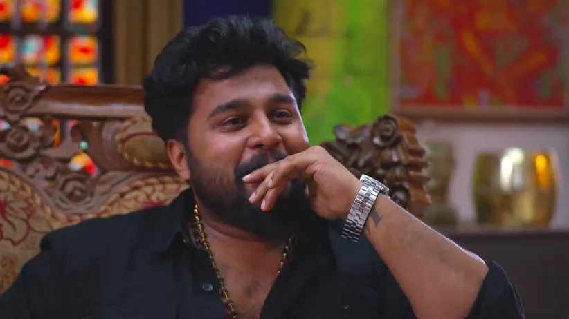 Kudumbashree Sharada - April 01, 2025 - Webisode