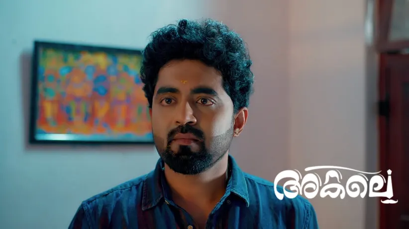 Jayan's Friend Gives Money to Venu