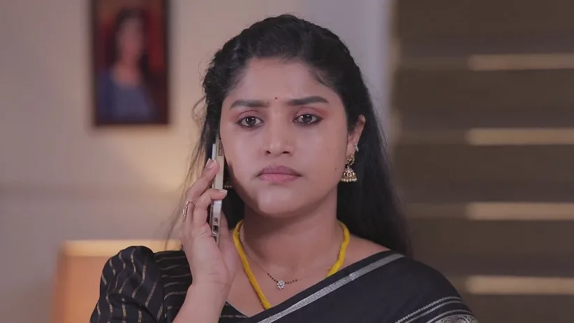 Renuka Files a False Complaint against Karthik