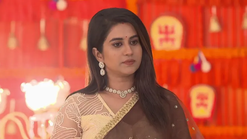 Arya Decides to Commute to Office from Home - Chirodini Tumi Je Amar