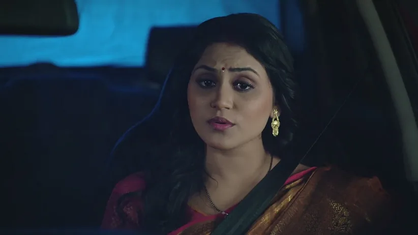 A Goon's Actions Anger Vanshika - Suna Jhia