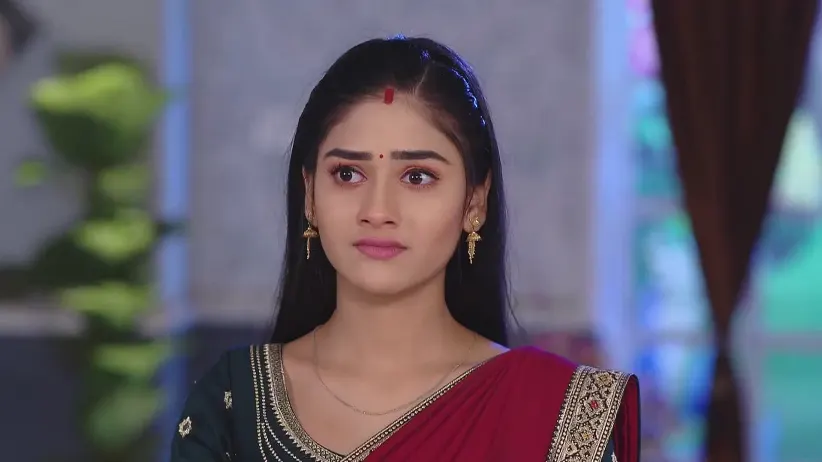 Sanjukta Questions the Priest